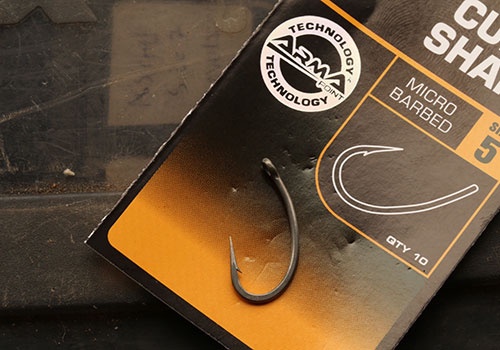 Fox Edges Armapoint Curve Shank Hooks - Image 3